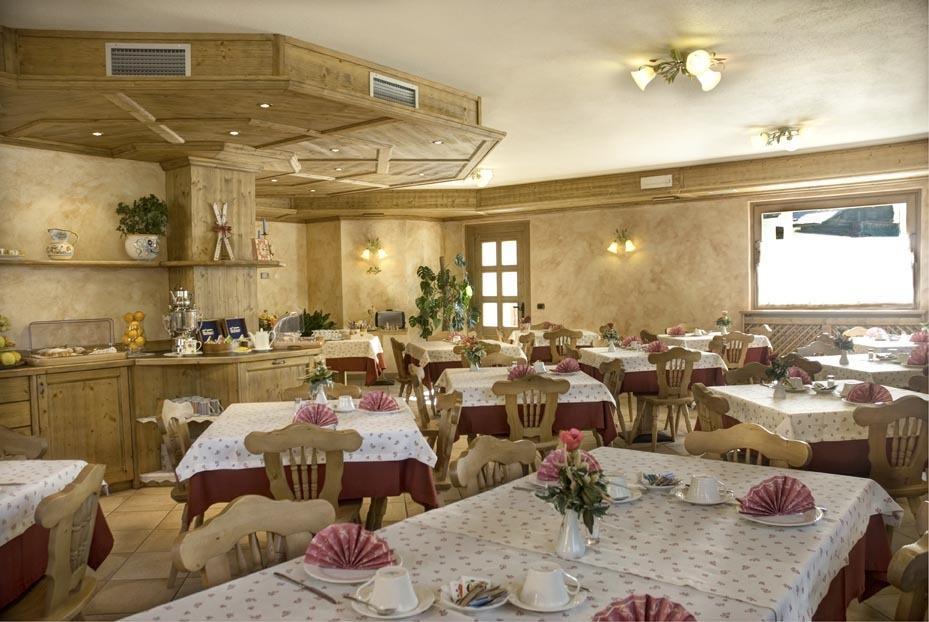 Hotel Costanza Mountain Holiday ลีวินโญ ภายนอก รูปภาพ